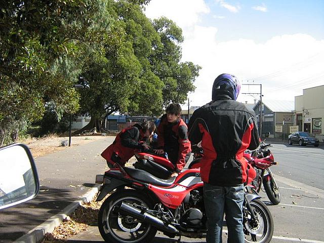 Photo courtesy of Sue (she is the one driving the blue car as her bike is in the shop!)